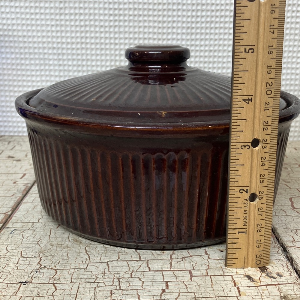 Brown stoneware casserole dish with lid - Picture 6 of 6